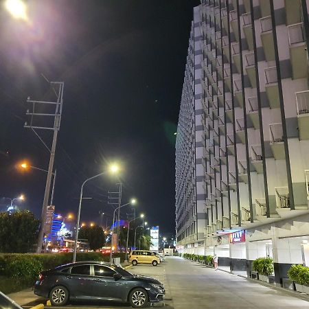 Shell Residences Pasay Esterno foto